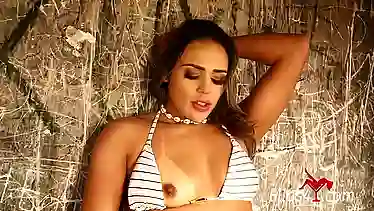 Ellas4: A Brazilian Menina Who Wants to Get Outdoors, but Can't resist Cumming!